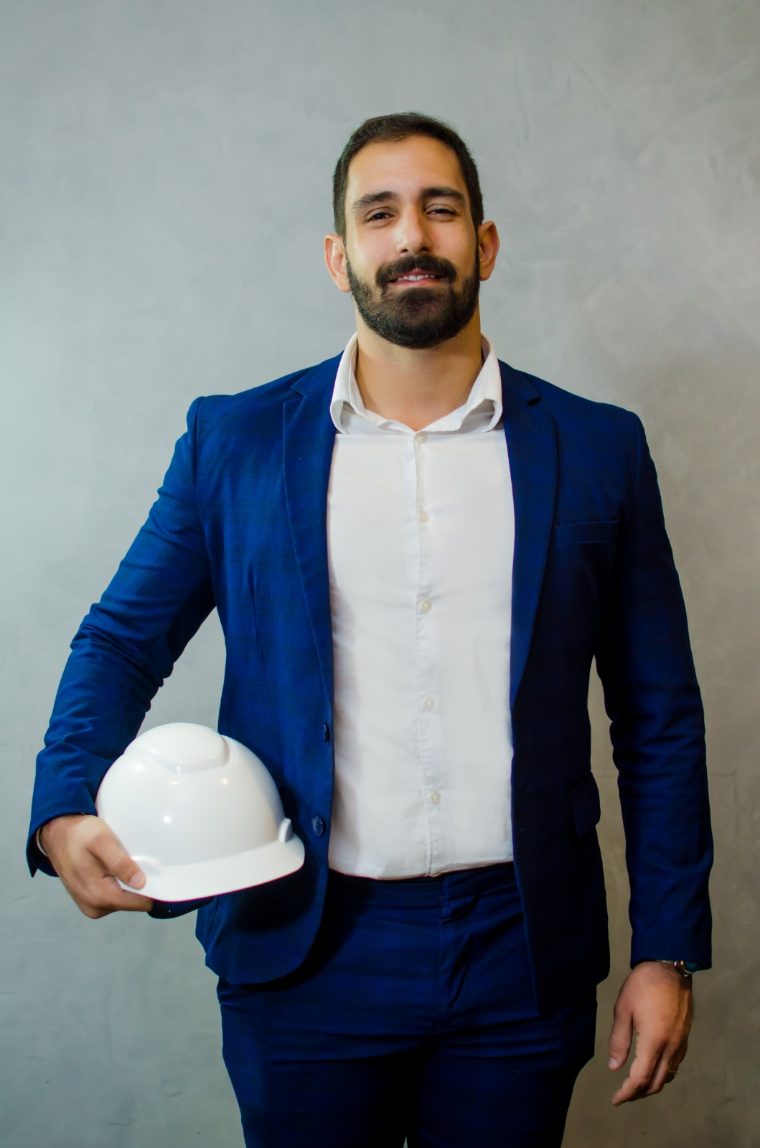 Engenheiro Mateus Costa, responsável técnico da M2C Engenharia em João Pessoa - PB